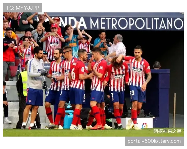 官方：塞维利亚后卫阿库尼亚因腿筋伤势将缺席四周